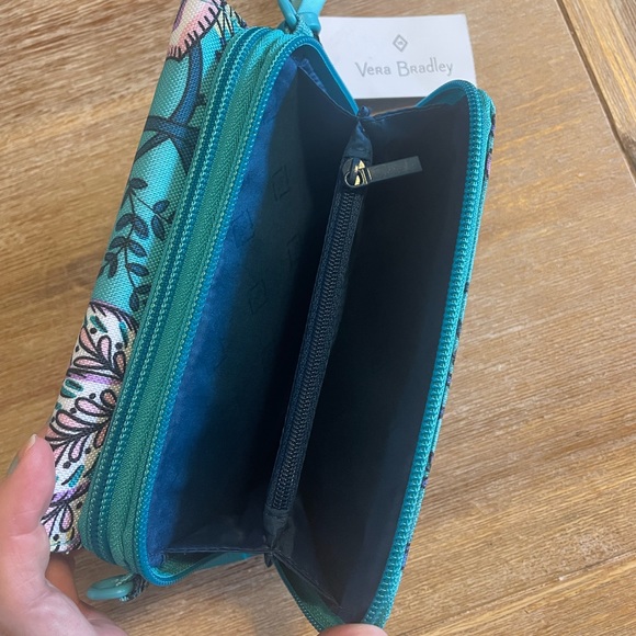 Vera Bradley Lighten Up RFID 3-in-1 Crossbody in Peacock Garden - Picture 3 of 6
